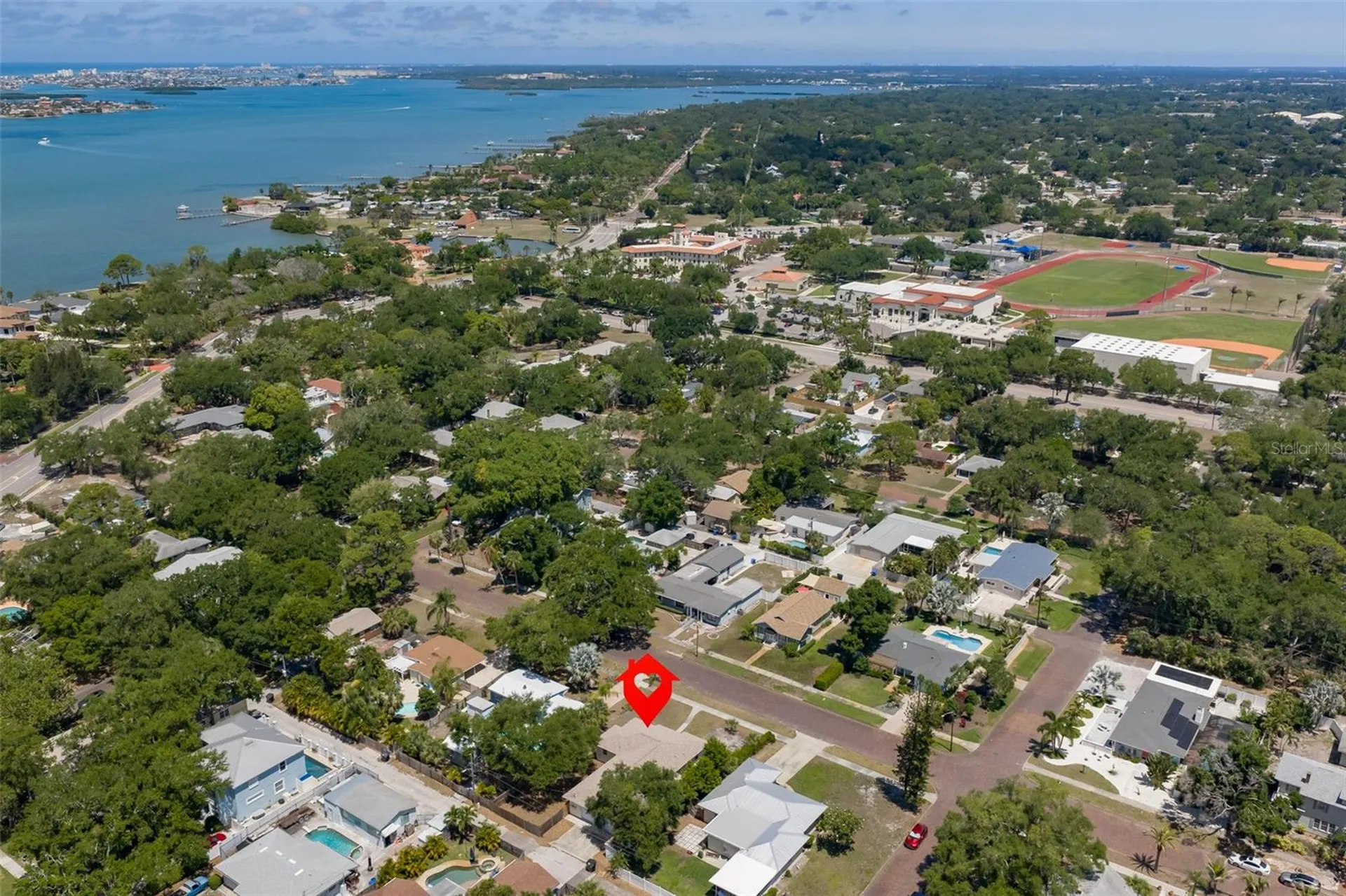 7508 4th Avenue N St Petersburg FL 33710