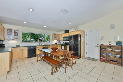 7508 4th Avenue N St Petersburg FL 33710