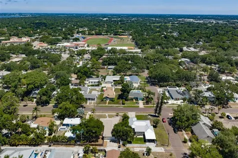 7508 4th Avenue N St Petersburg FL 33710