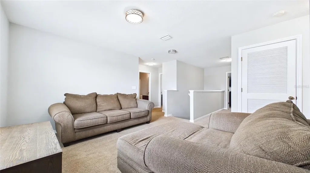 601 19th Street NW Ruskin FL 33570