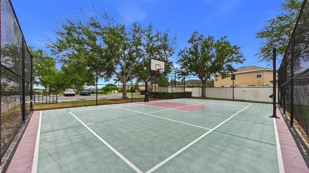 601 19th Street NW Ruskin FL 33570