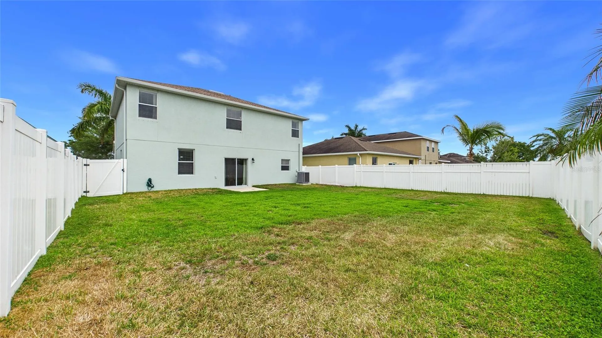 601 19th Street NW Ruskin FL 33570