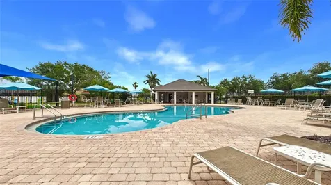 601 19th Street NW Ruskin FL 33570