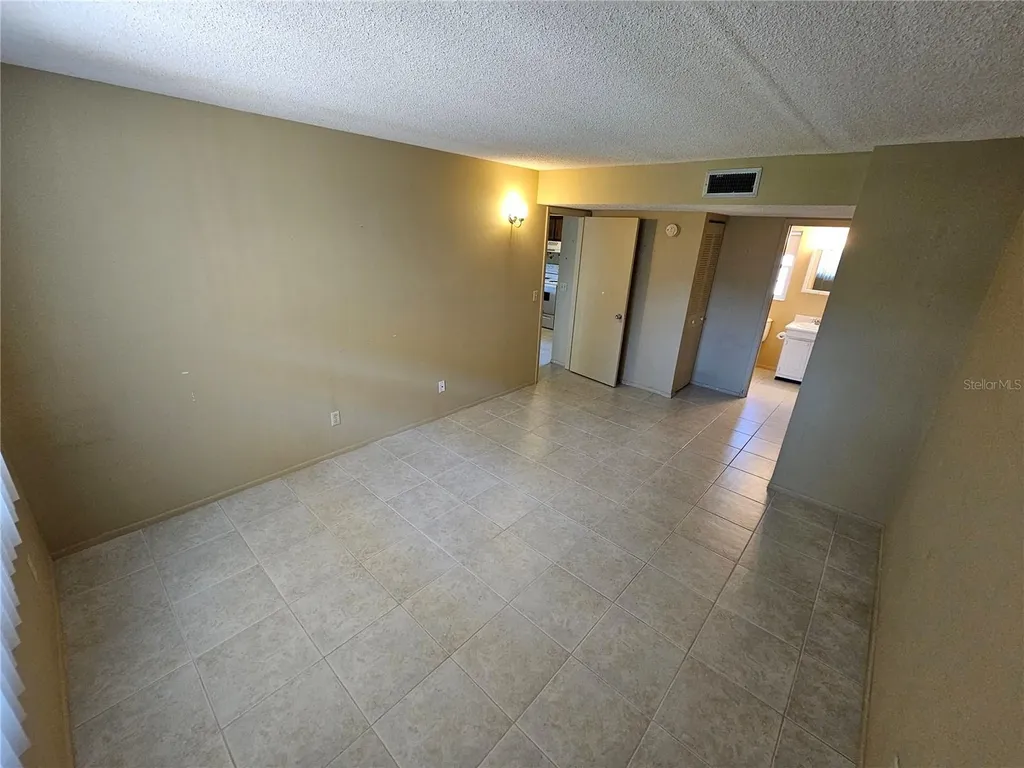 1100 E Caroline Street Tavares FL 32778