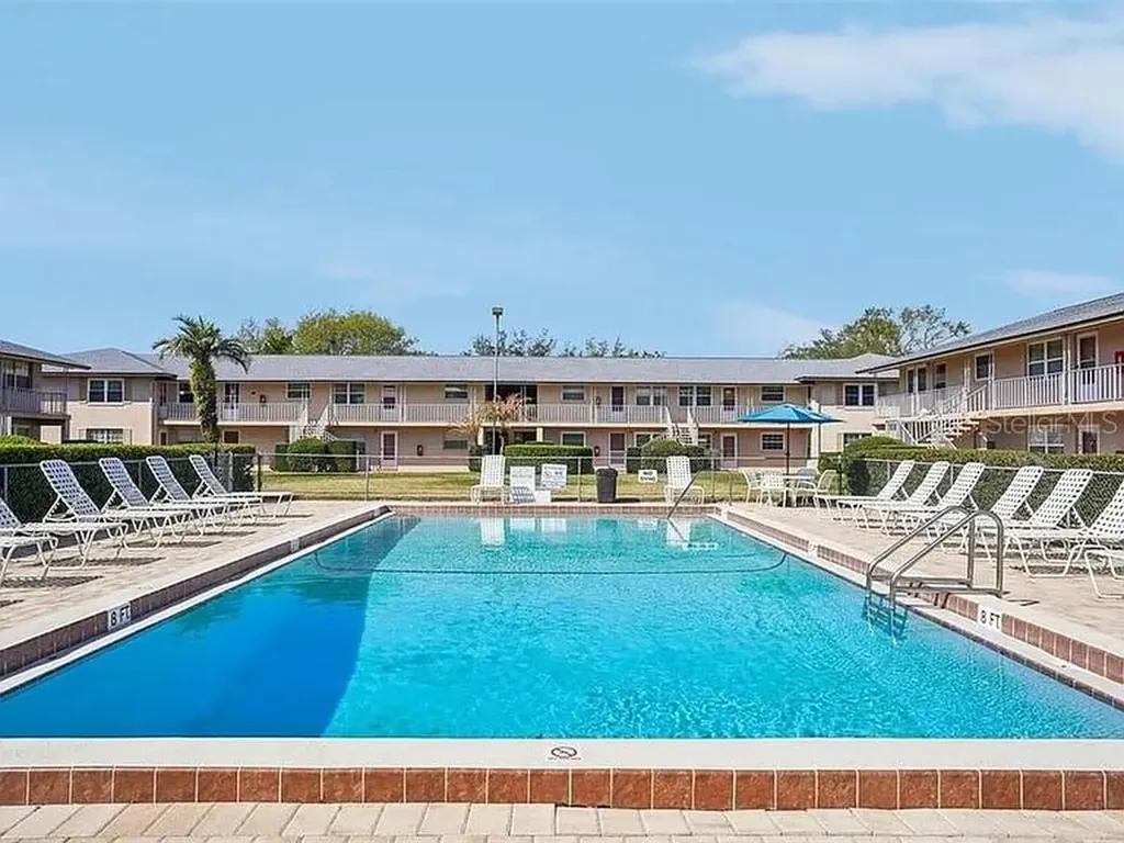 1100 E Caroline Street Tavares FL 32778