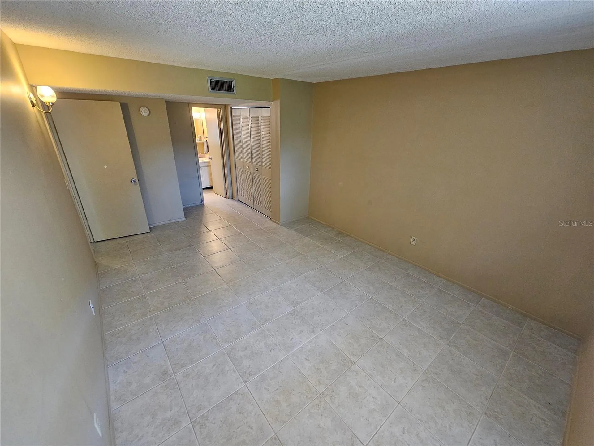 1100 E Caroline Street Tavares FL 32778