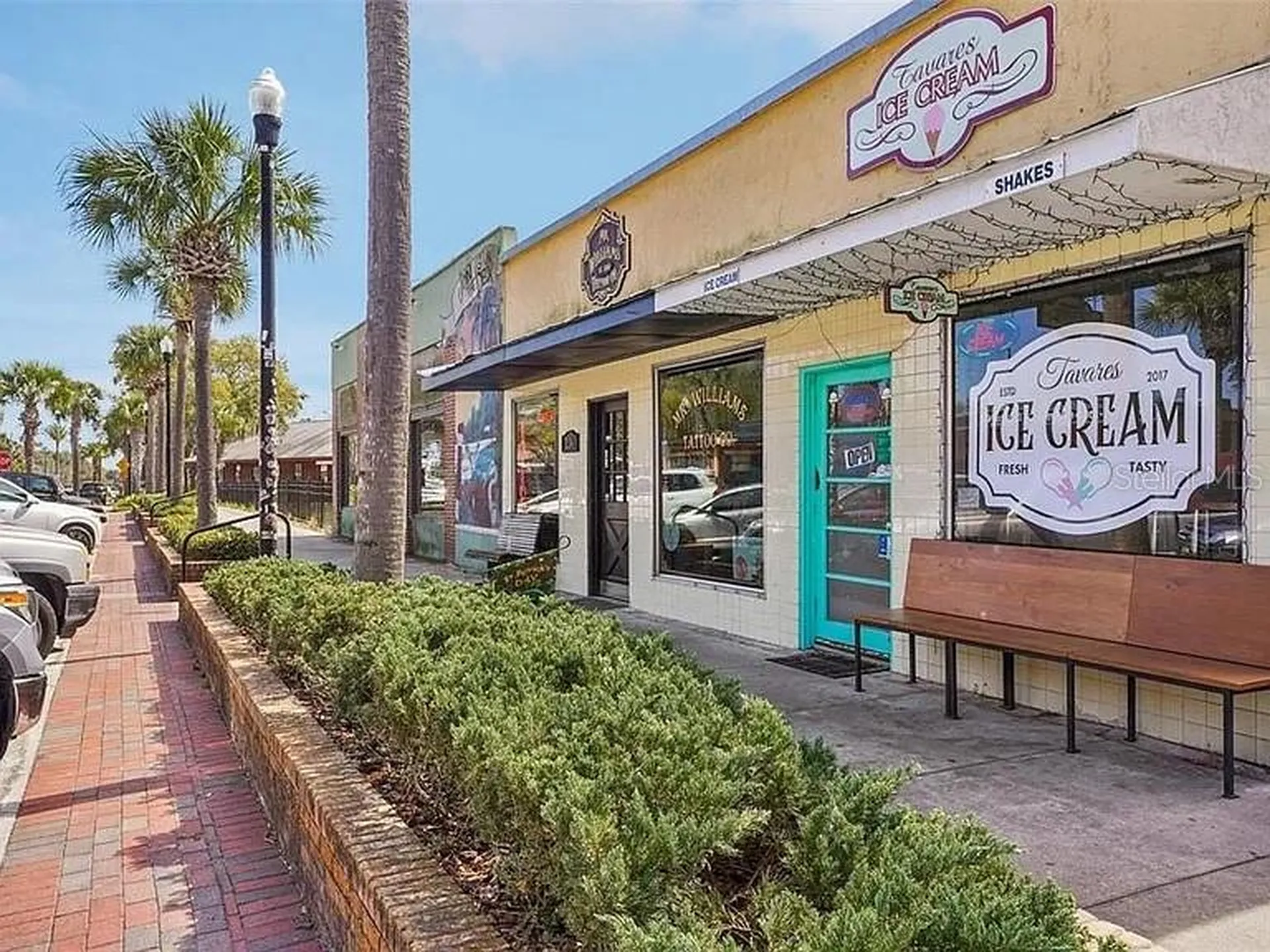1100 E Caroline Street Tavares FL 32778