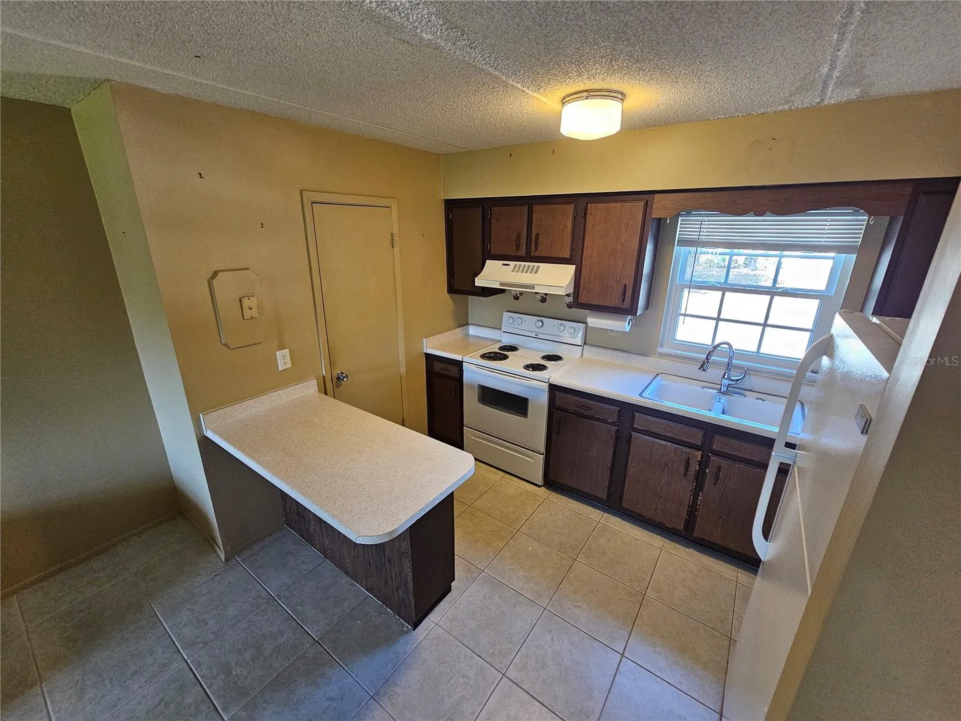 1100 E Caroline Street Tavares FL 32778