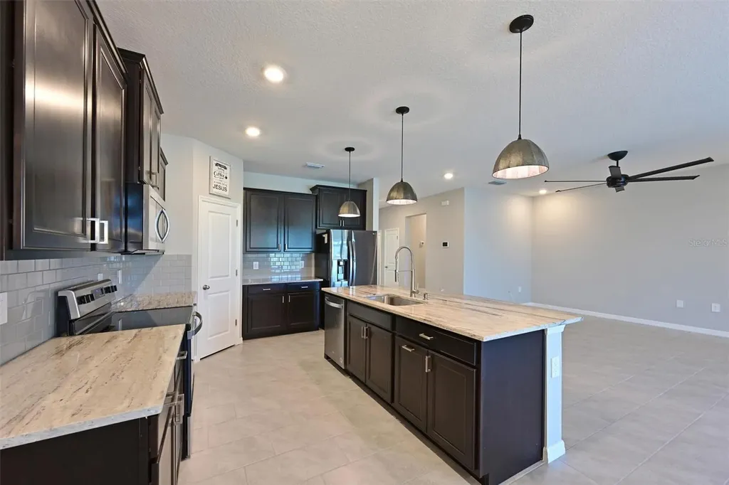 12645 Promenade Estates Boulevard Sarasota FL 34238