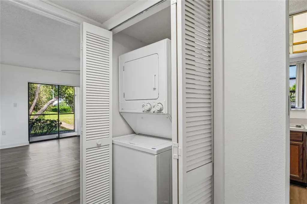 305 Hammock Pine Boulevard Clearwater FL 33761