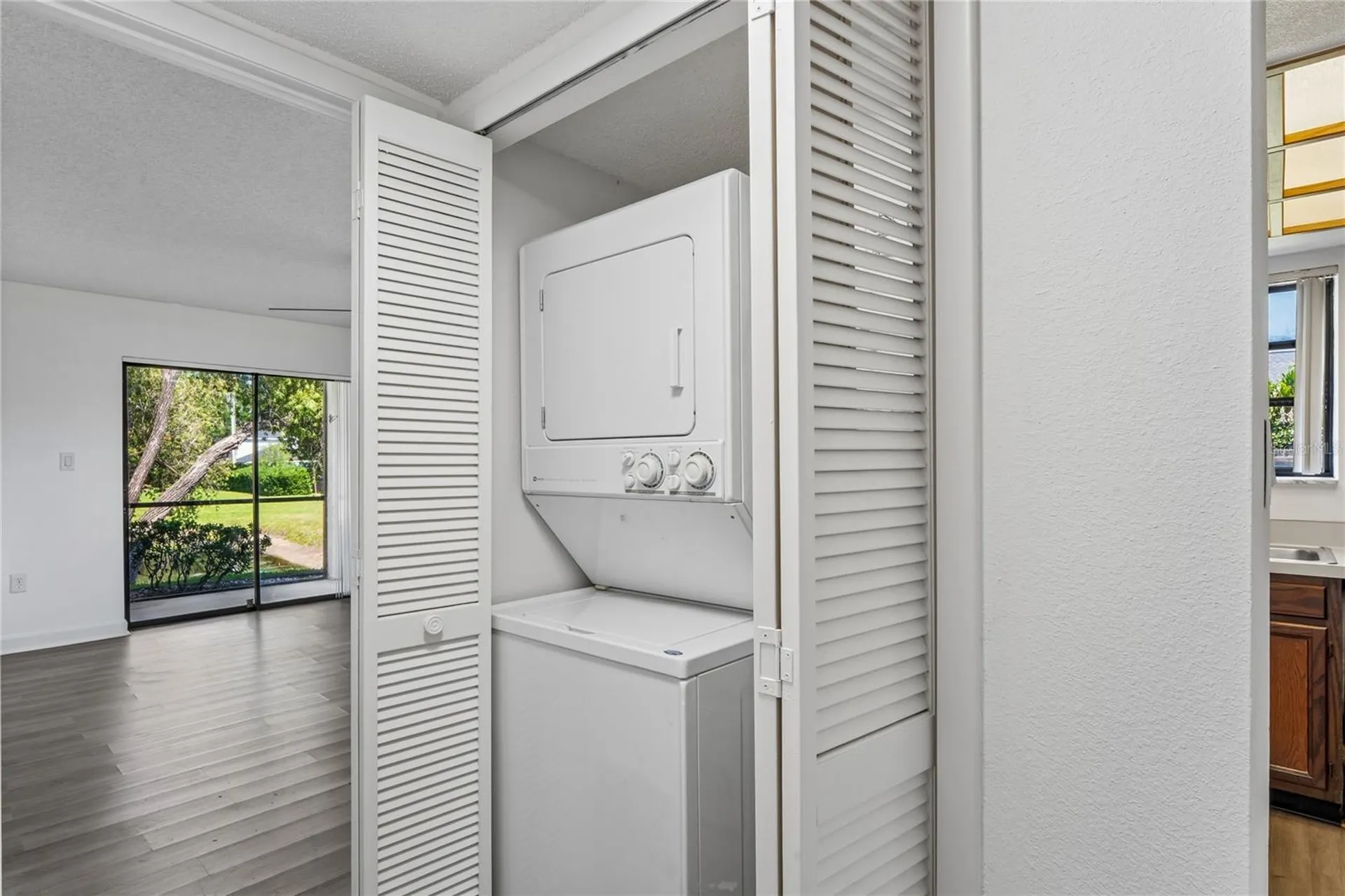 305 Hammock Pine Boulevard Clearwater FL 33761