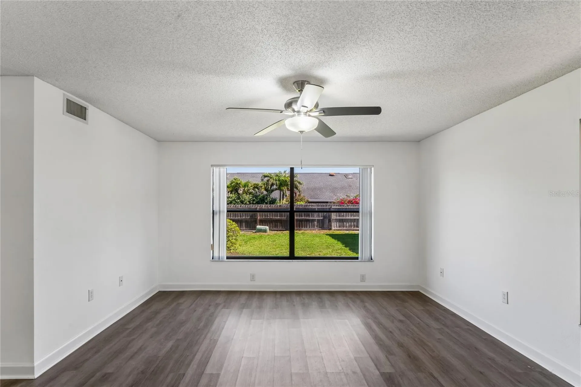 305 Hammock Pine Boulevard Clearwater FL 33761