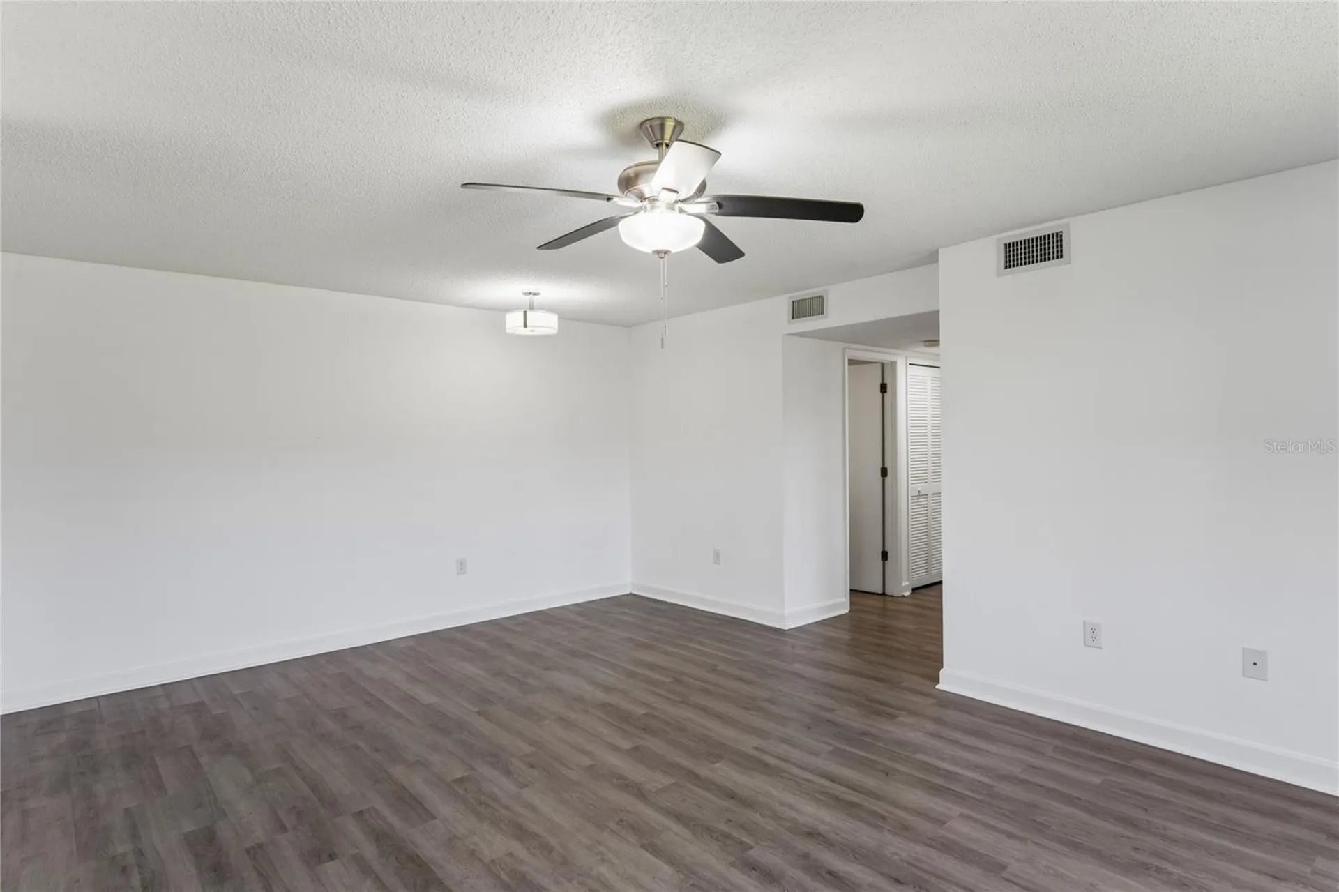 305 Hammock Pine Boulevard Clearwater FL 33761