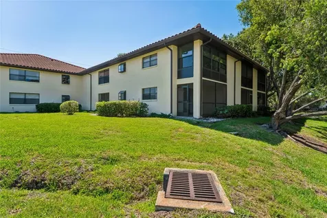 305 Hammock Pine Boulevard Clearwater FL 33761