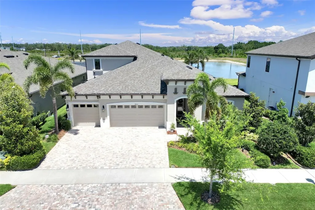 14610 Red Castle Avenue Lithia FL 33547