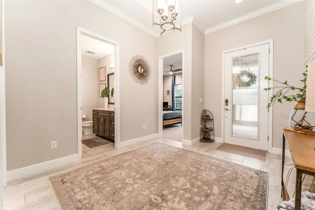 14610 Red Castle Avenue Lithia FL 33547