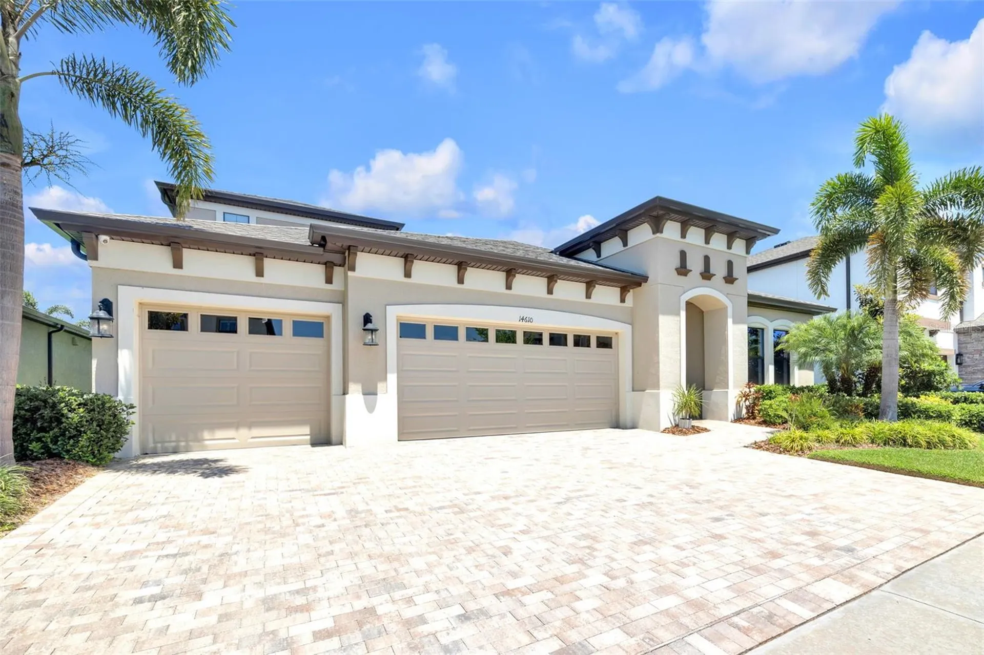 14610 Red Castle Avenue Lithia FL 33547