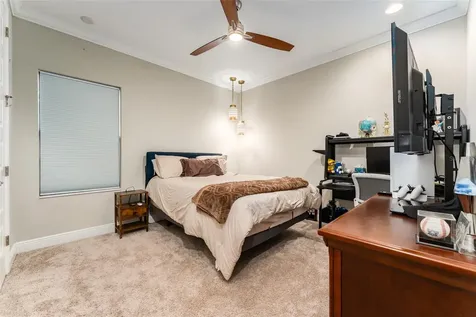 14610 Red Castle Avenue Lithia FL 33547