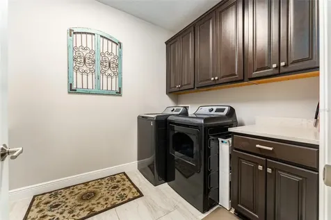14610 Red Castle Avenue Lithia FL 33547