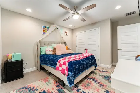 14610 Red Castle Avenue Lithia FL 33547
