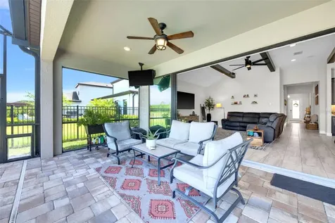 14610 Red Castle Avenue Lithia FL 33547