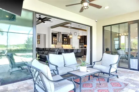 14610 Red Castle Avenue Lithia FL 33547