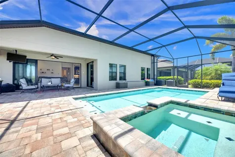 14610 Red Castle Avenue Lithia FL 33547