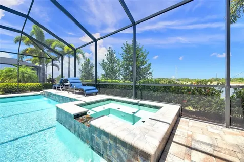 14610 Red Castle Avenue Lithia FL 33547