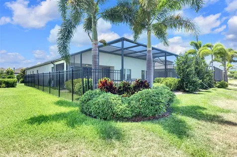 14610 Red Castle Avenue Lithia FL 33547