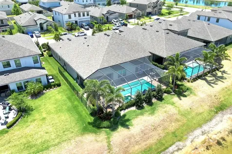 14610 Red Castle Avenue Lithia FL 33547