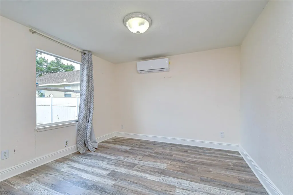2933 56th Avenue N St Petersburg FL 33714