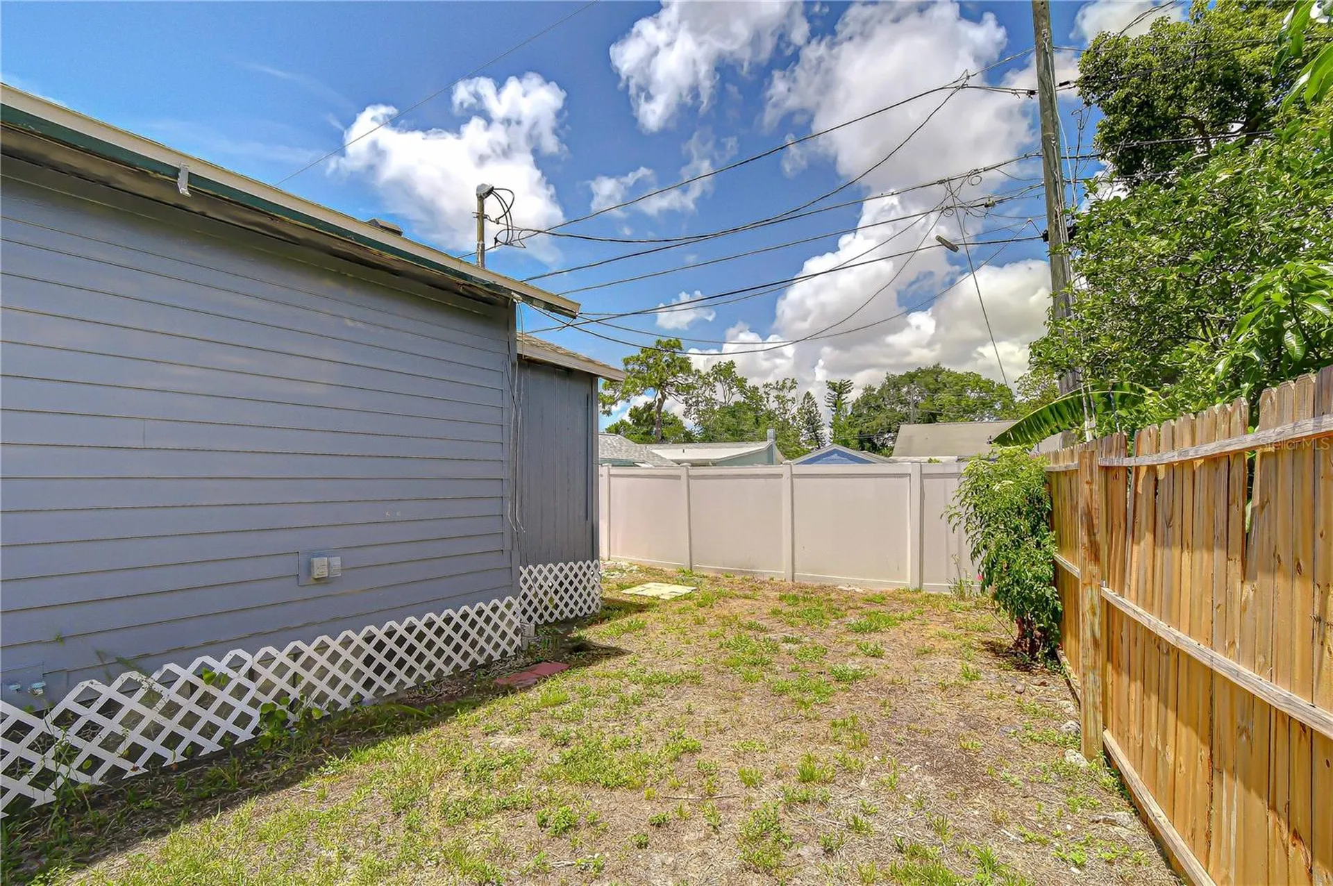 2933 56th Avenue N St Petersburg FL 33714