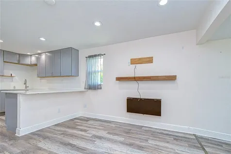 2933 56th Avenue N St Petersburg FL 33714