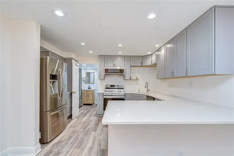 2933 56th Avenue N St Petersburg FL 33714