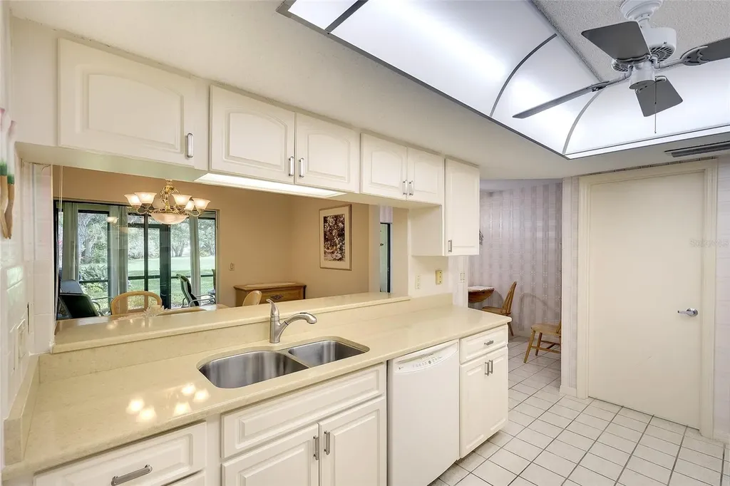 3825 Wilshire Circle Sarasota FL 34238