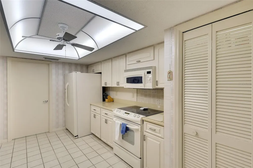 3825 Wilshire Circle Sarasota FL 34238