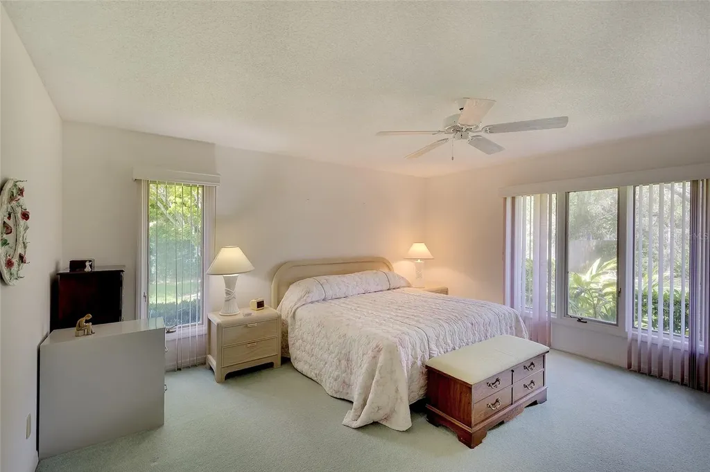 3825 Wilshire Circle Sarasota FL 34238