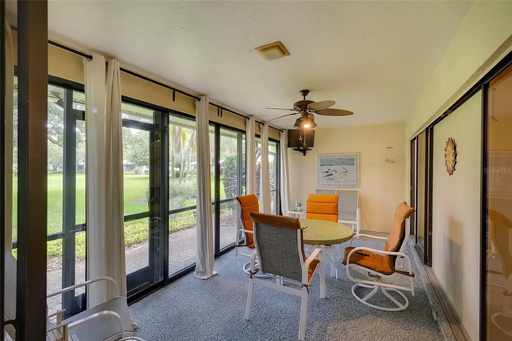 3825 Wilshire Circle Sarasota FL 34238