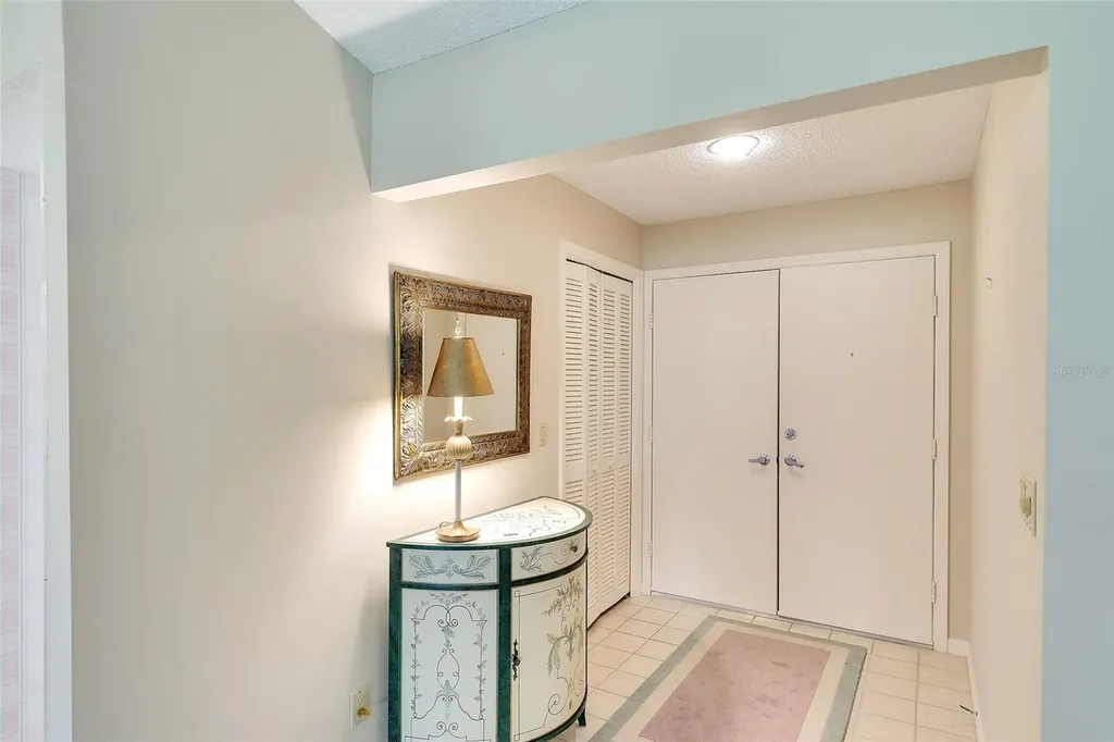 3825 Wilshire Circle Sarasota FL 34238