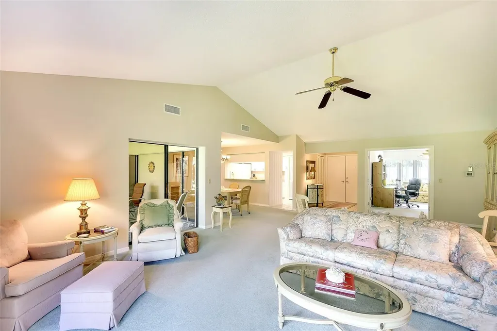 3825 Wilshire Circle Sarasota FL 34238