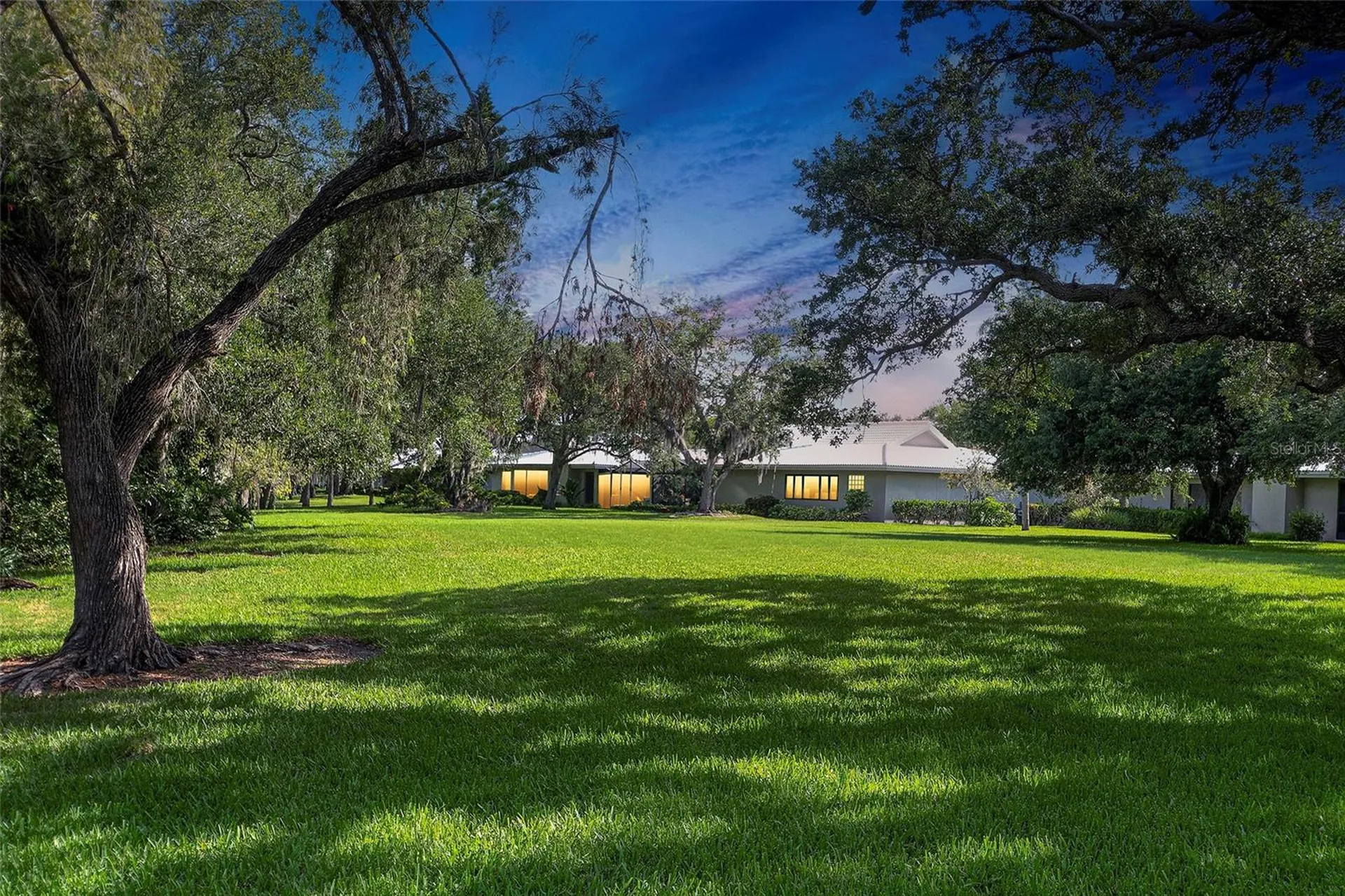 3825 Wilshire Circle Sarasota FL 34238