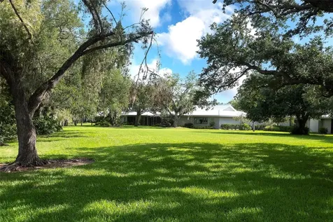 3825 Wilshire Circle Sarasota FL 34238