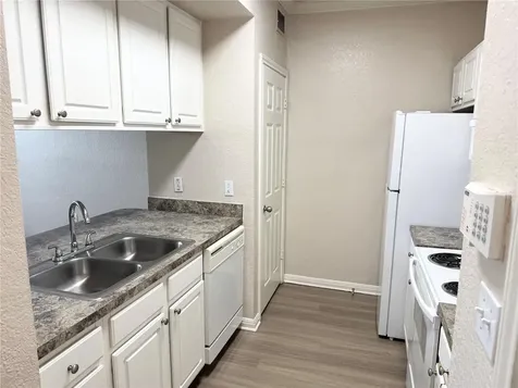 911 N Orange Avenue Orlando FL 32801