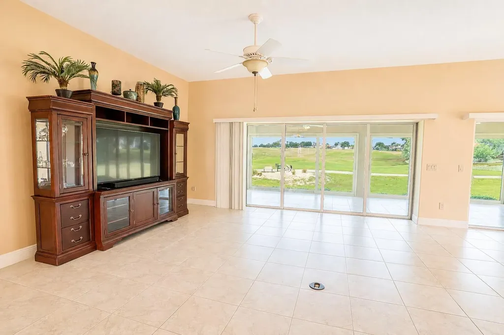 2696 Midland Terrace The Villages FL 32162