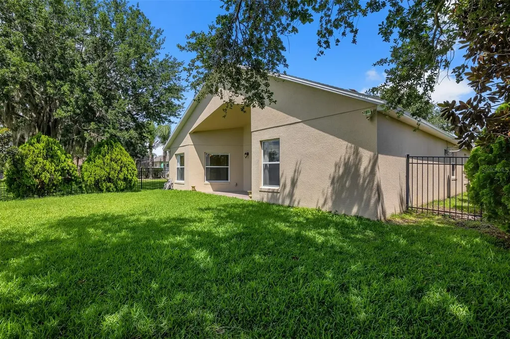 12608 Iris Lake Drive Orlando FL 32824