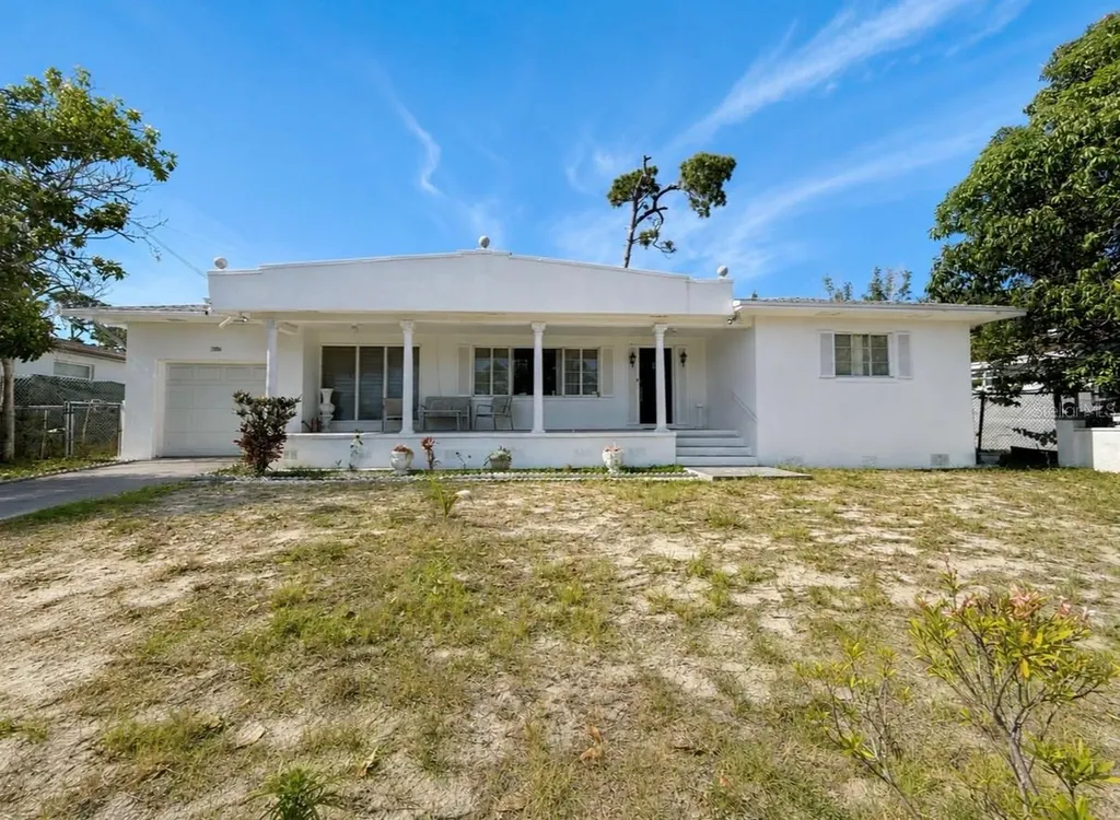 1006 Gulf Road Tarpon Springs FL 34689