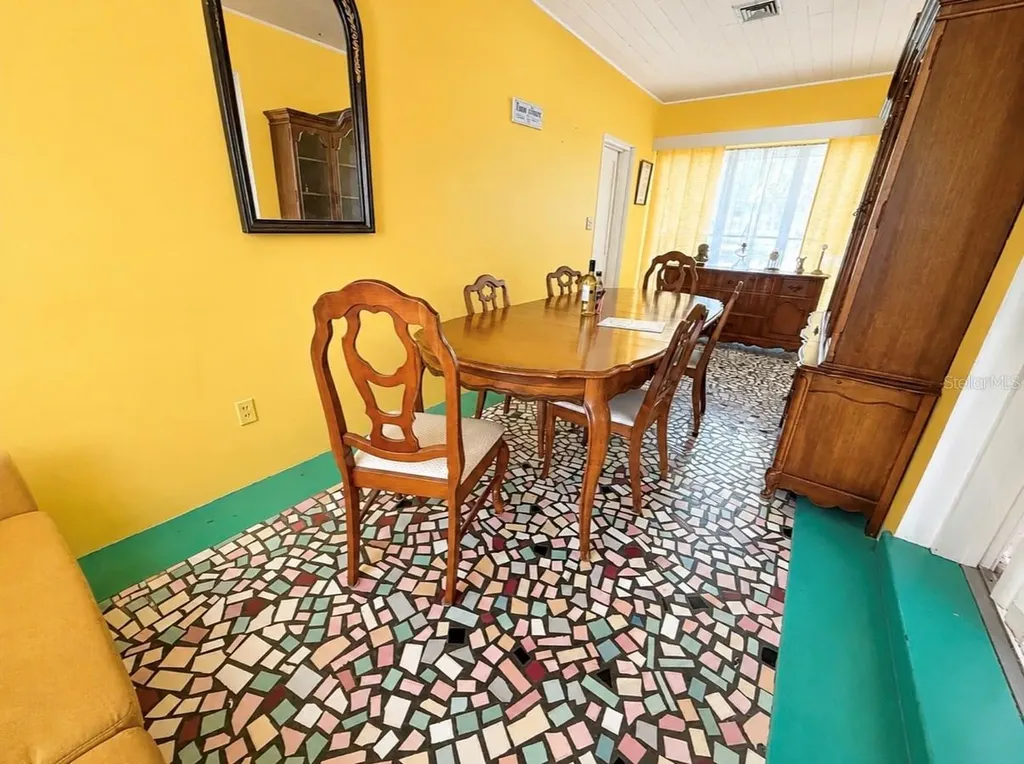 1006 Gulf Road Tarpon Springs FL 34689