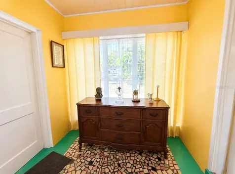 1006 Gulf Road Tarpon Springs FL 34689