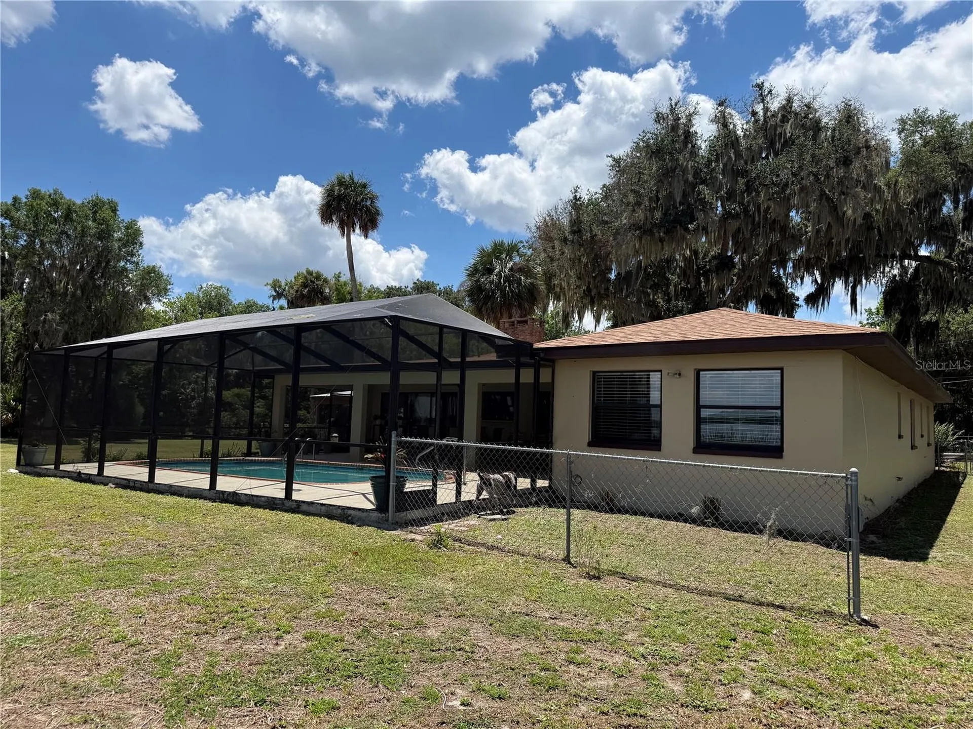 4232 County Road 400 Lake Panasoffkee FL 33538