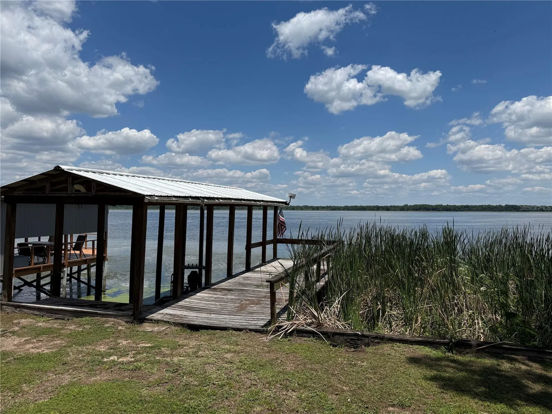 4232 County Road 400 Lake Panasoffkee FL 33538